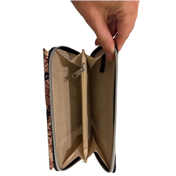 NWT Kim Rogers Clutch BiFold Wallet w Silvadur‎ antimicrobial Floral - Picture 2 of 5